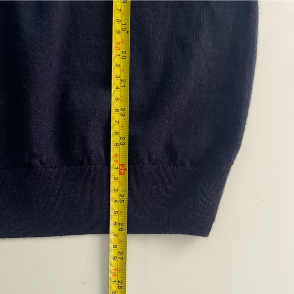 GAP Extra Fine Merino Wool Sweater Long Sleeve Mens V-Neck Sweater - Picture 8 of 8